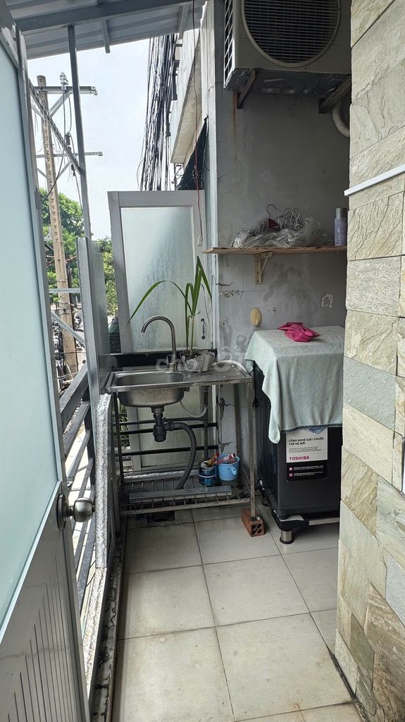 The dorm room is at the University of Constitutional Literature, near the University of Financial Finance, Cv.