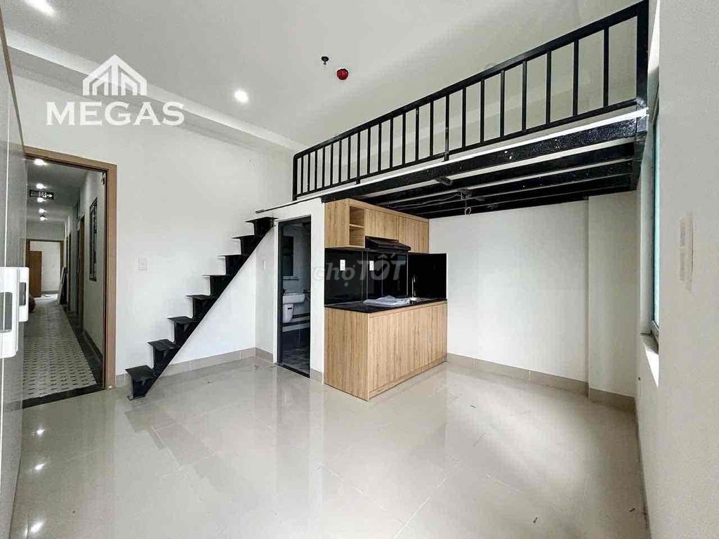 New room, balcony, spring break, peaceful fall, global City