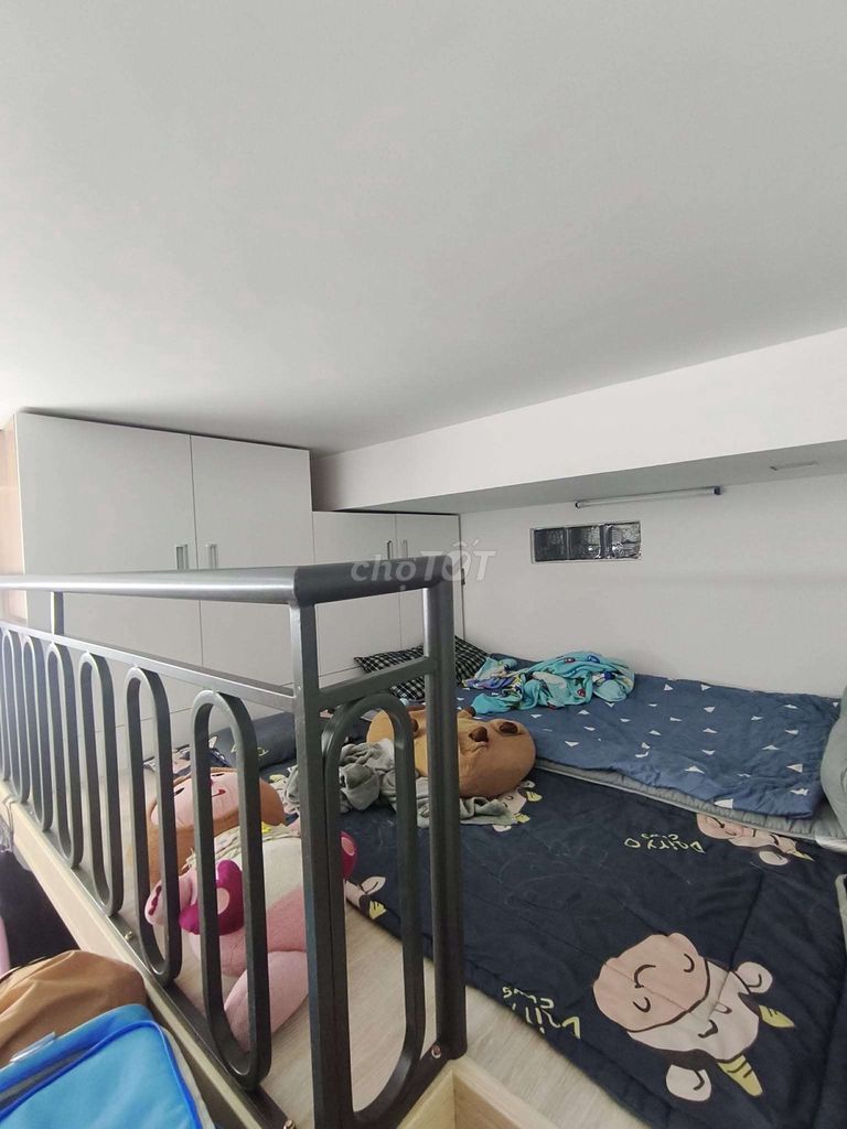 I've been in my room for a month, so I have to move out.
