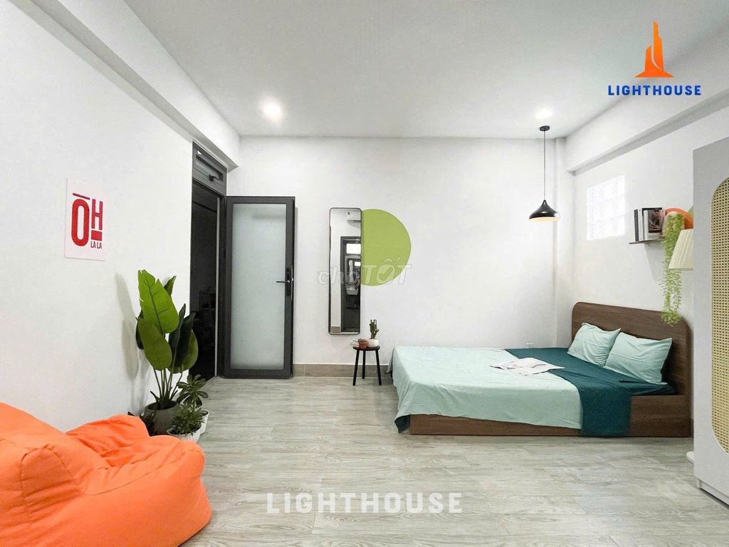A full interior bedroom right here at the administration academy, industry, literature.