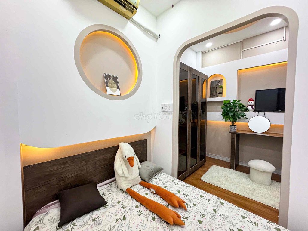 Please rent a new room.