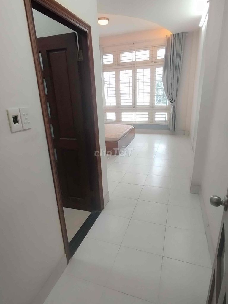 The air conditioning room's 40 meters away from the bedroom. Kadc Bình Hưng near District 8 station.