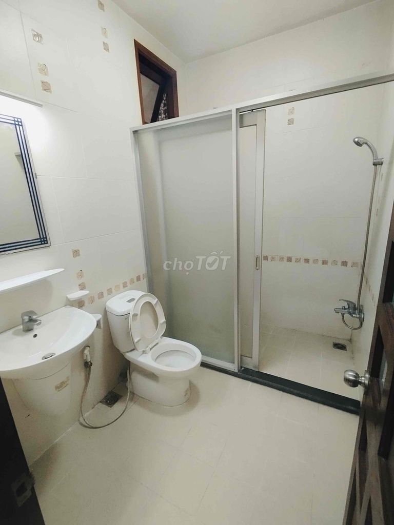 The air conditioning room's 40 meters away from the bedroom. Kadc Bình Hưng near District 8 station.