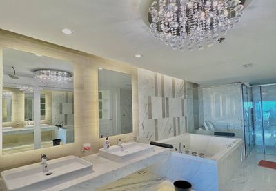 Rent chc Vincom Center 160 meters2, two bedrooms on Bitstigrest, deity 1 Church.