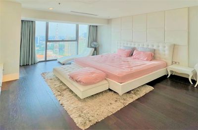 Rent chc Vincom Center 160 meters2, two bedrooms on Bitstigrest, deity 1 Church.