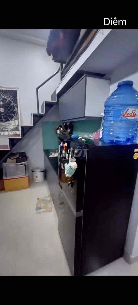 Pass the room right away. Bình Thạnh. At the University of Lang cs3.