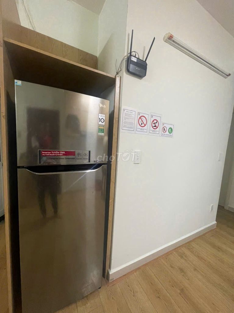 Rent room in the topaz City apartment.