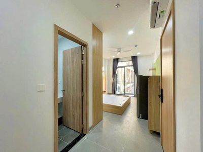 Right in the super apartment, brand new. - Peace elevator up to the room.