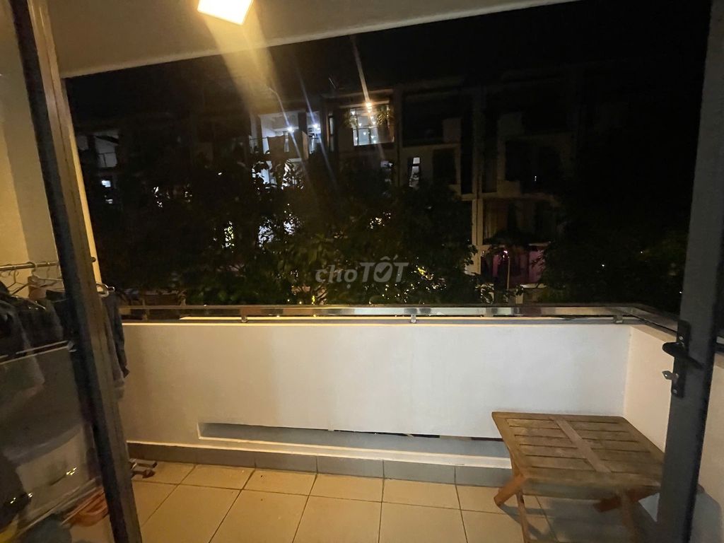 Need to reach room near 40 meters, 4 meters balcony, private toilet, the lowest in the world