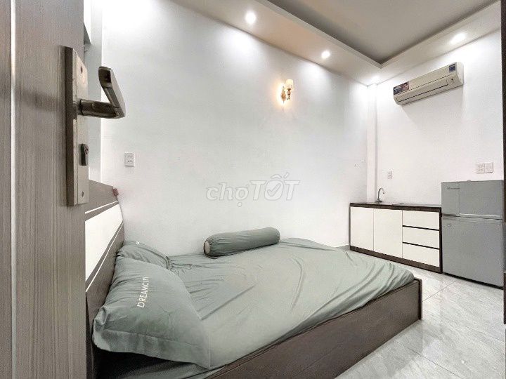 The elevator, enough Thoại Ngọc Hầu interiors.
