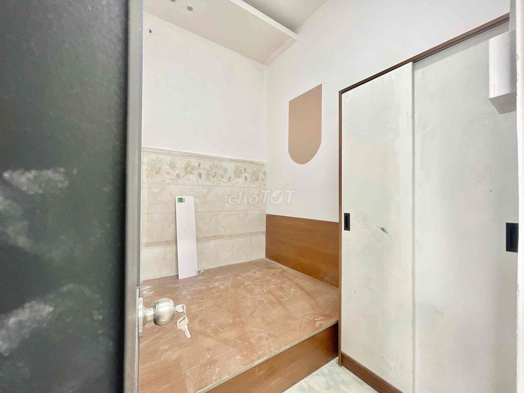 2 master soft/ full interior bedrooms