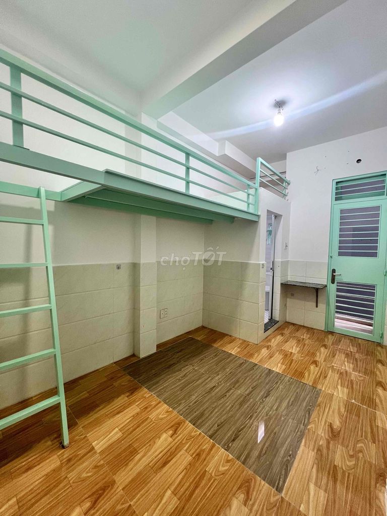 I'll take a girl to rent a room.