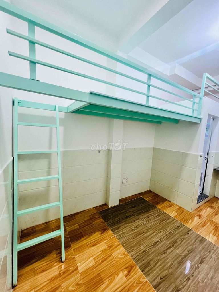 I'll take a girl to rent a room.
