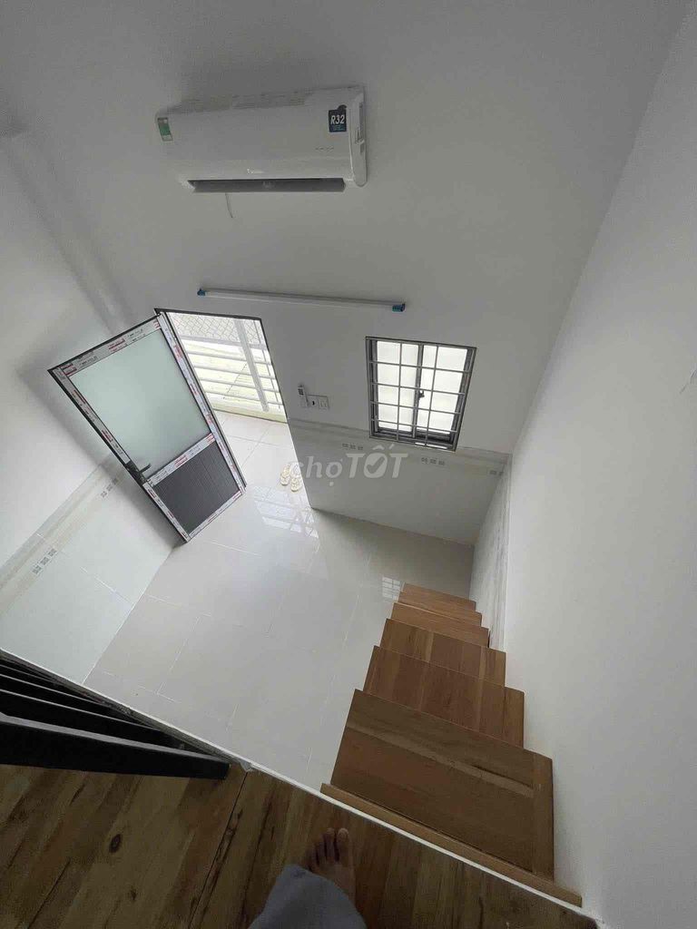 The new balconies are open near the shower's text