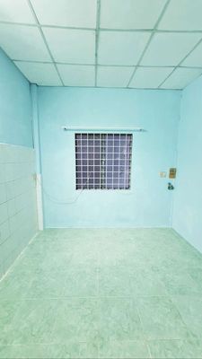 Bình Thạnh hotel room, near the market, Mrs. Cl understand, private toilet, private passageway.