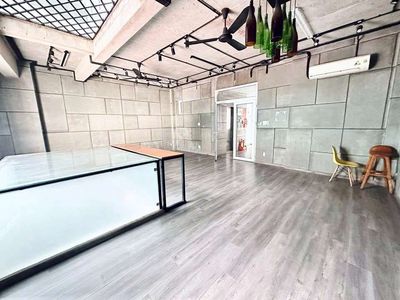 Rent a building once and for all, Bình Thạnh - A six-story vault - 5 X18 M