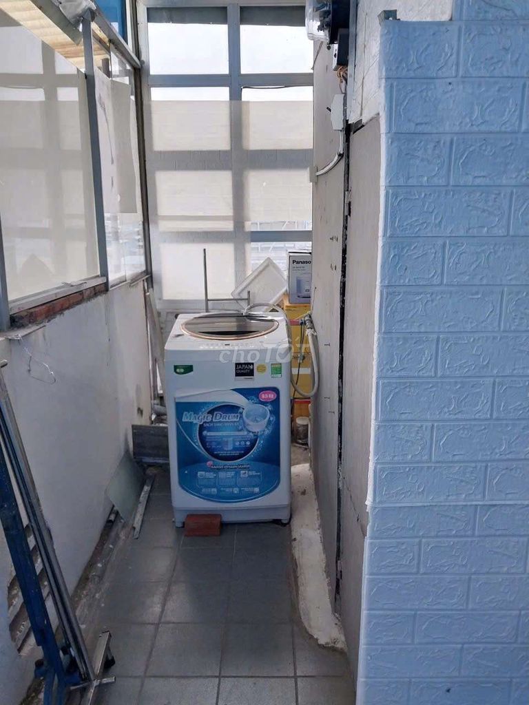 Full utility room, South Dragon area, security.