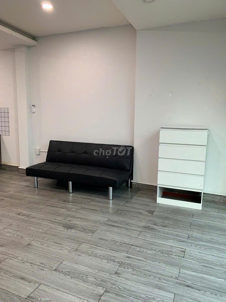 studio full interior - closest to the most painted airport