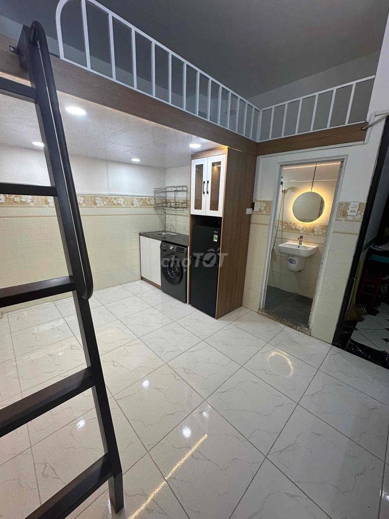 Ngay ngã tư Bảy Hiền student room