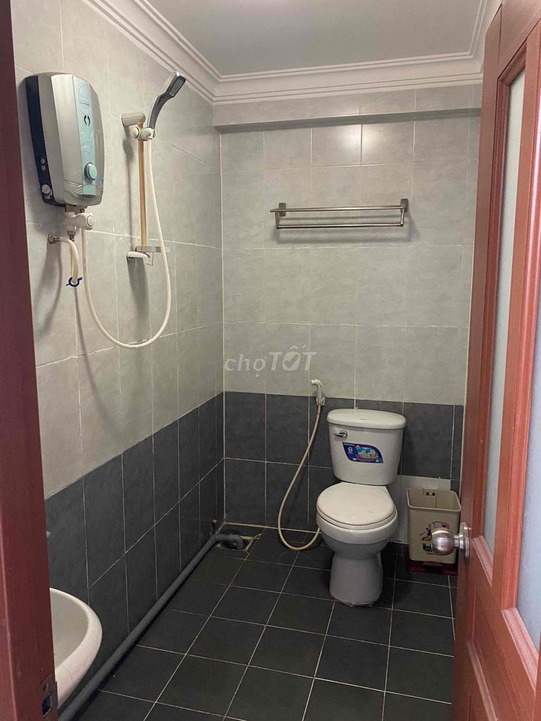 Two basic rooms to full balcony furniture downtown Phú Nhuận.