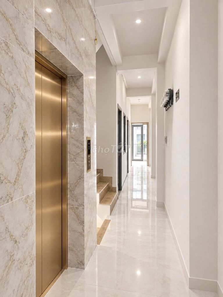 4 million3-4 million and a half Heavenly Window Room 310 dqh full interior