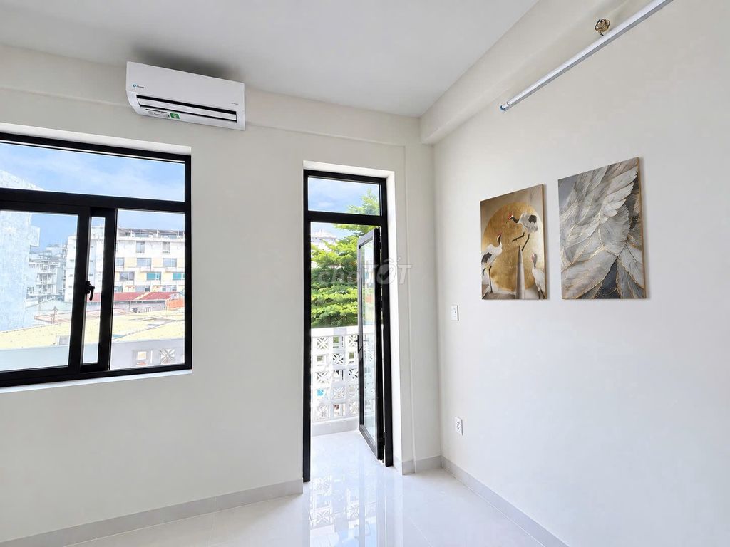 4 million3-4 million and a half Heavenly Window Room 310 dqh full interior