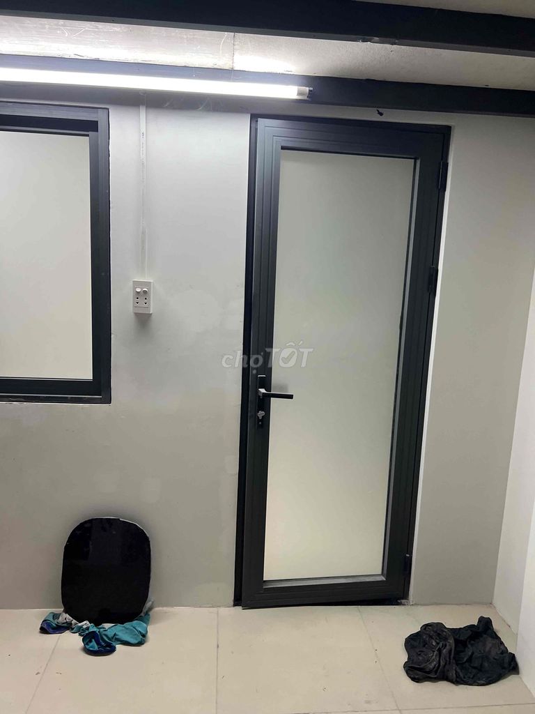 We'll rent out the Bà Điểm hotel!