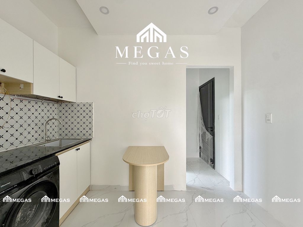 A full bedroom lakeview - global City District 9