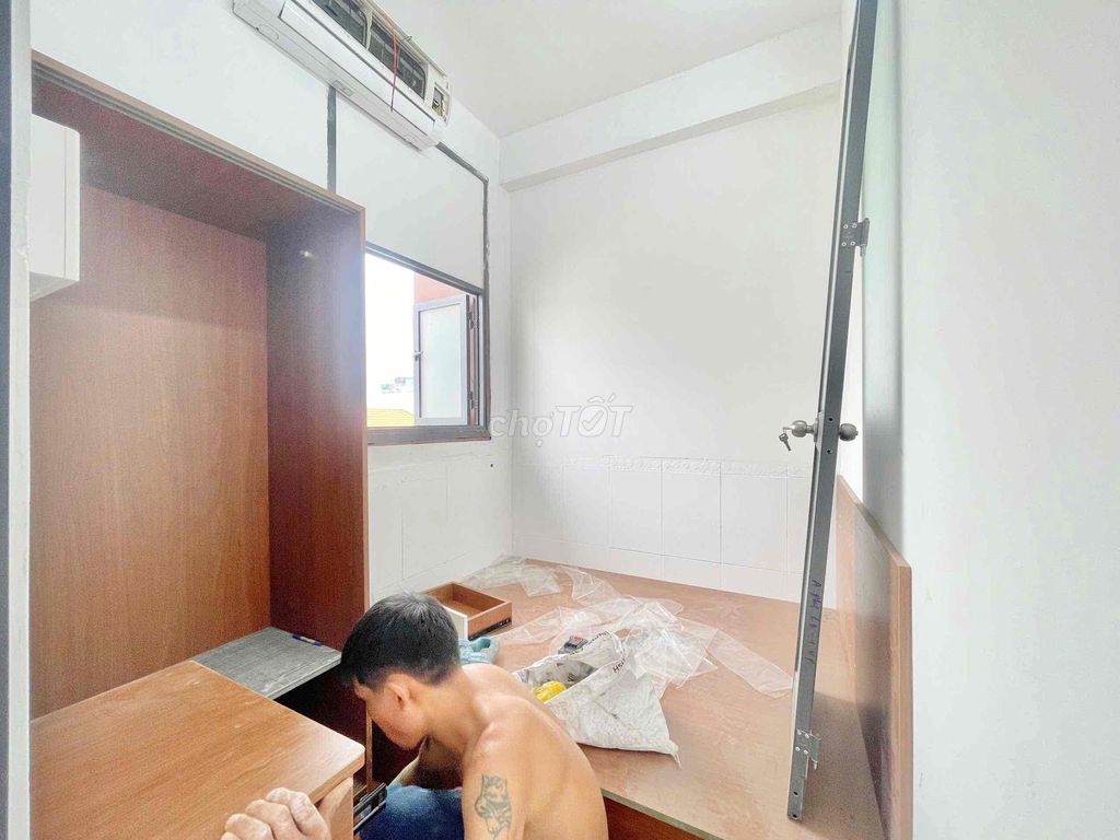 Tell Zhang 2 student bedrooms in the SEO