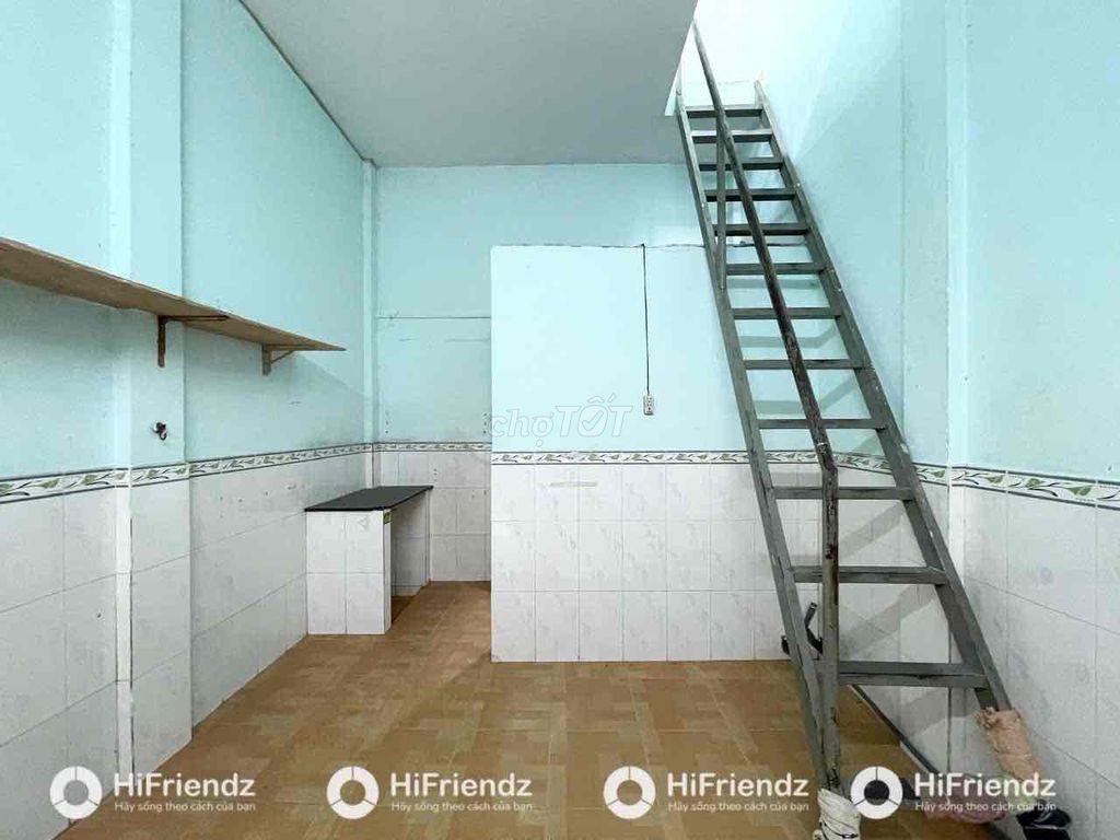 Rent room to the Bills, Queen Sen, District 10, Madam Hom.