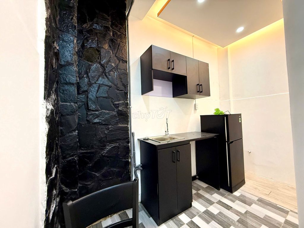Pass the kitchen room-- Cô Bắc-Phú Nhuận