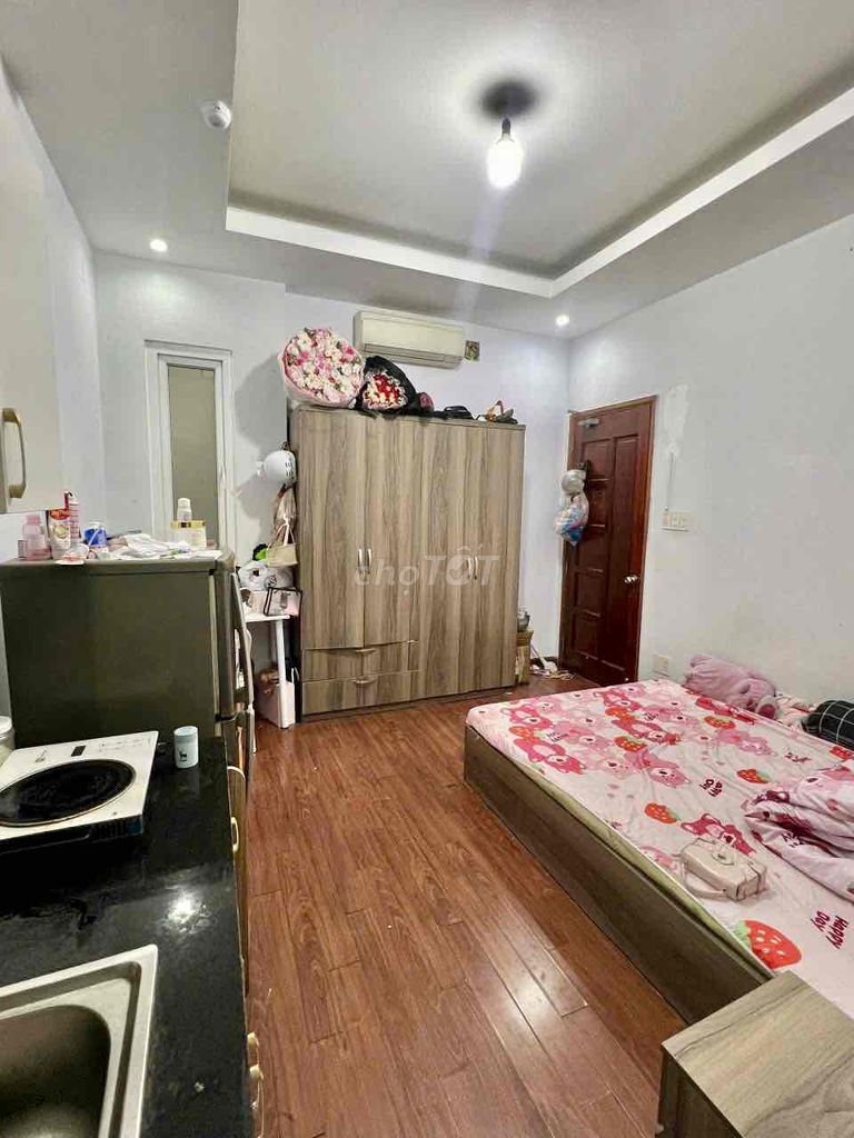 Rent a full interior room - 3.6 million.6 million B insco