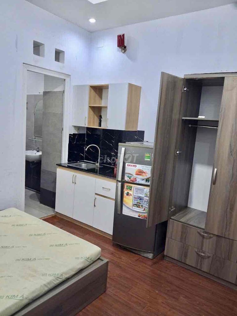 Rent a full interior room - 3.6 million.6 million B insco