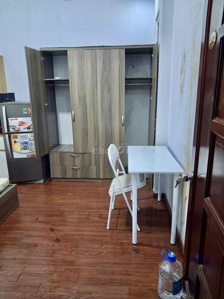 Rent a full interior room - 3.6 million.6 million B insco