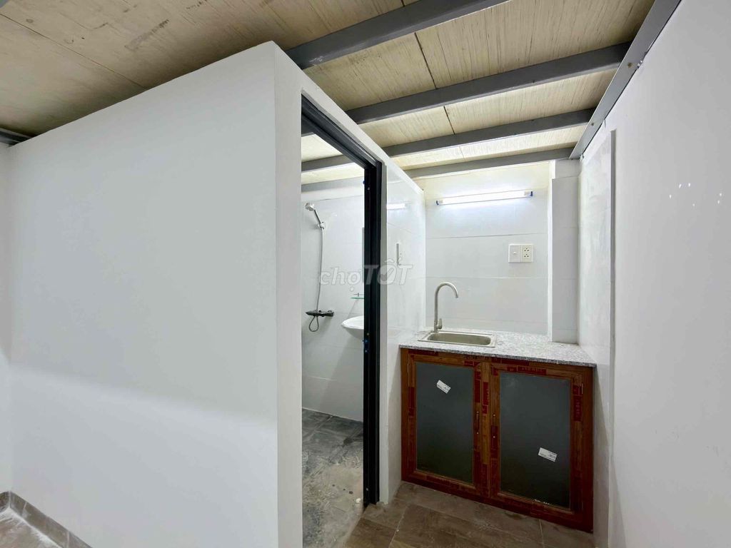 Dropped at 500 k • Vườn Lài Station Room 12