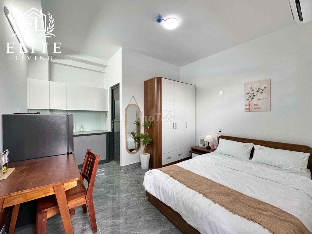 Open 10 rooms full interiors for students.