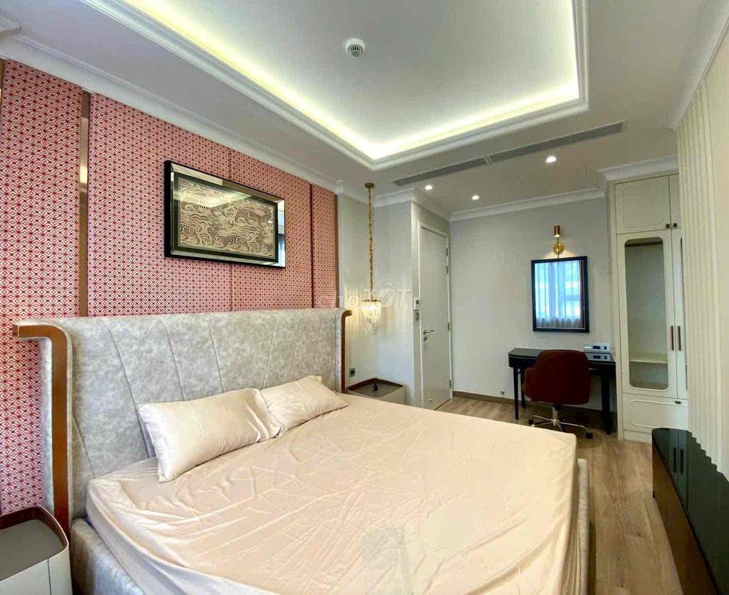Phạm Hữu Lầu interior room - pay in 7th District.