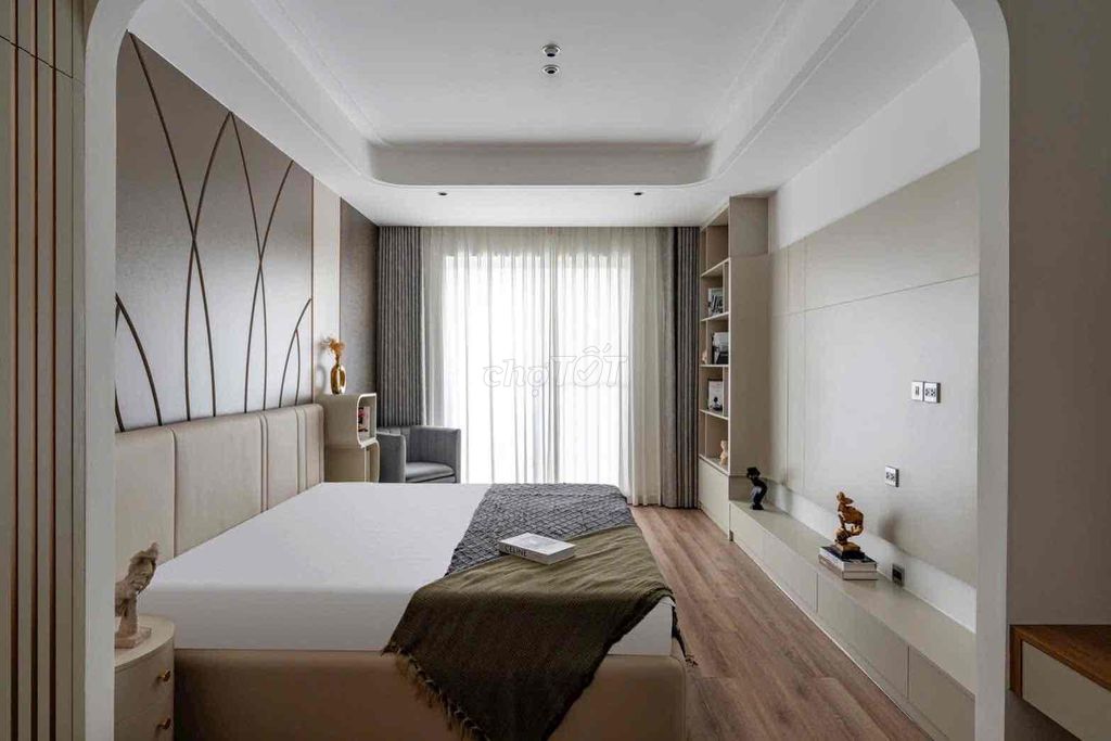 Phạm Hữu Lầu interior room - pay in 7th District.