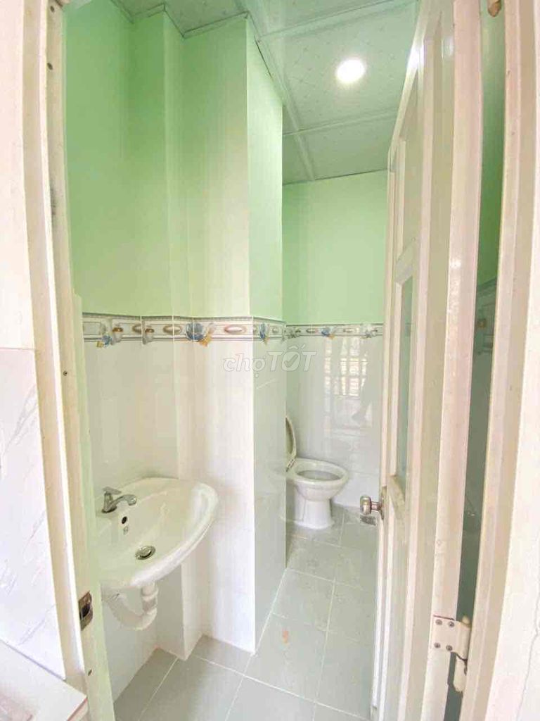 The balcony suite, right next to the airport- Yên Thế, Tân Bình.