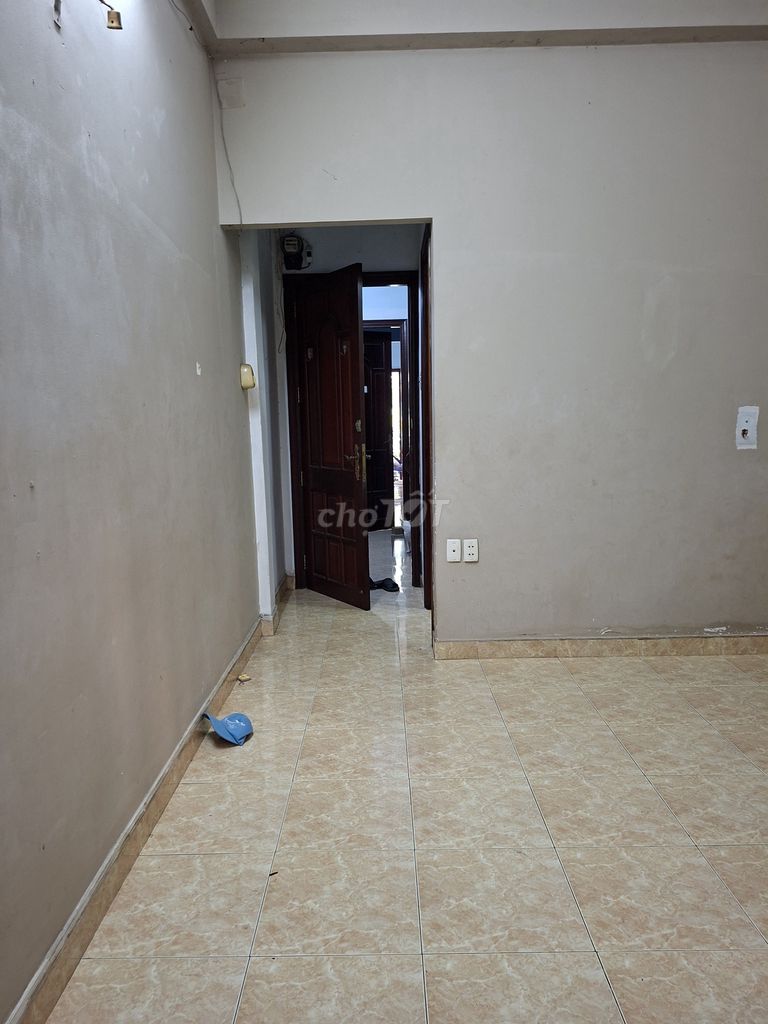 The student room is right in front of Nơ Trang Long cheap