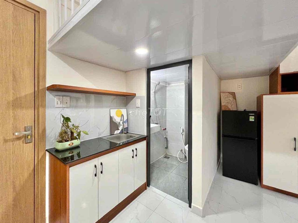 Free rent in September. 500 k to the guests' stop in the month.