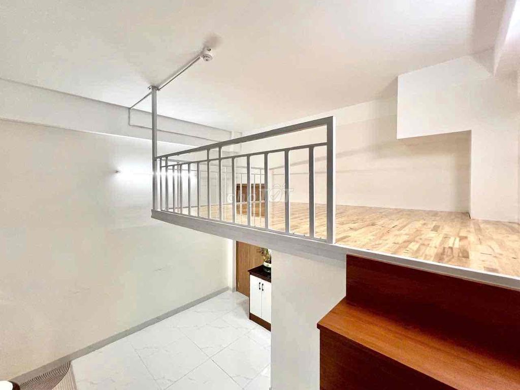 Free rent in September. 500 k to the guests' stop in the month.