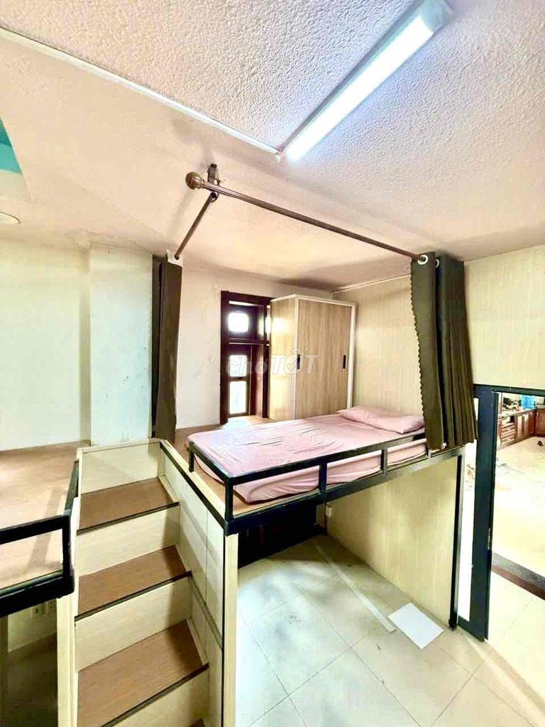 High school dorms, right on Lang, industry, ntt.