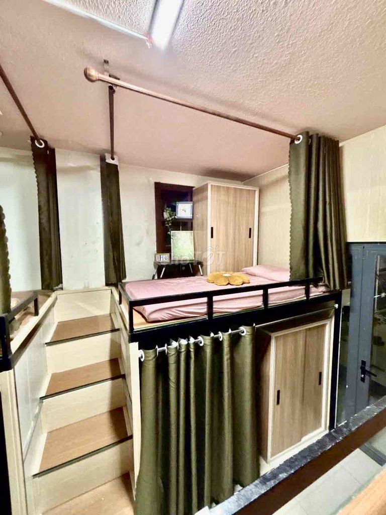 High school dorms, right on Lang, industry, ntt.