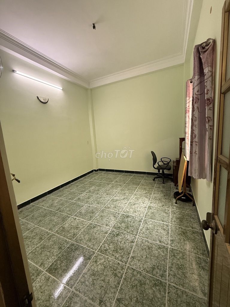 Rent women room Gò Vấp 2 million a month, private toilet.
