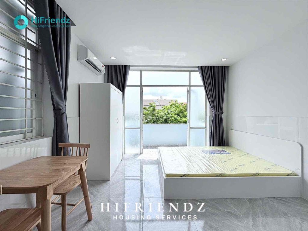 The balcony studio is a big, super-beautiful interior near ueh cs N, dedicated literary college