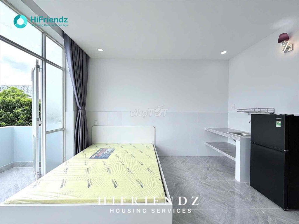 The balcony studio is a big, super-beautiful interior near ueh cs N, dedicated literary college