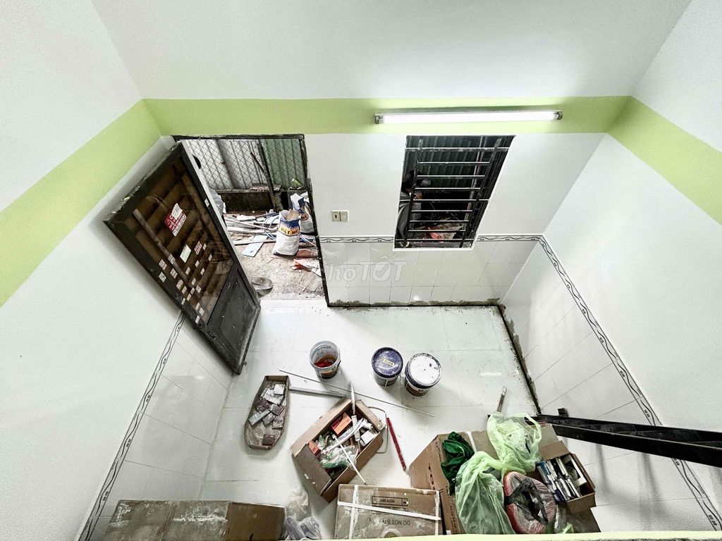 Rent the new 35-foot-off hotel suite - cheap walk through the vv.