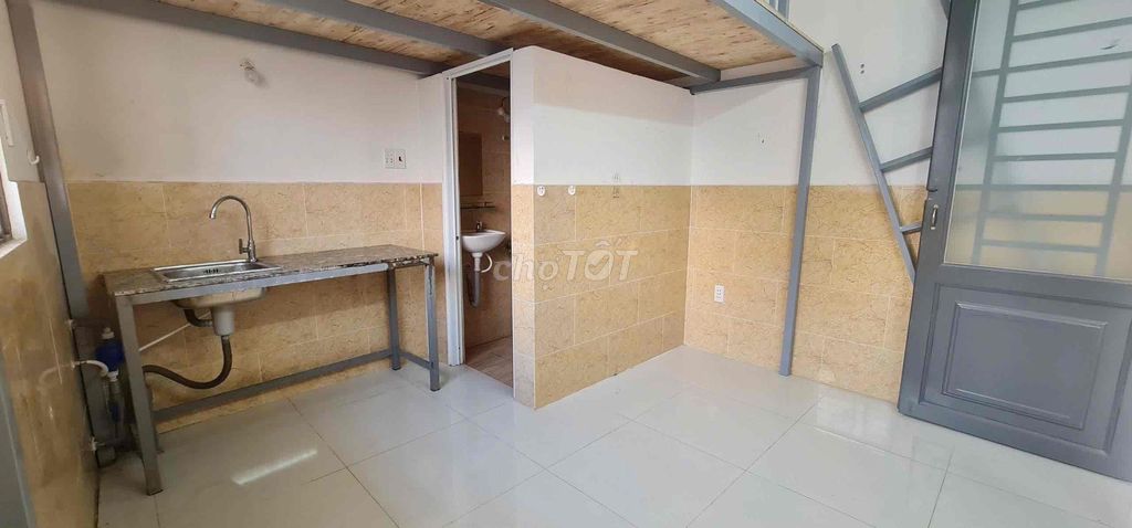 Rent service apartment right now.