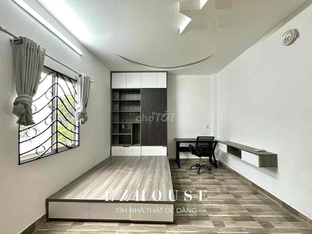 Sky Window Studio